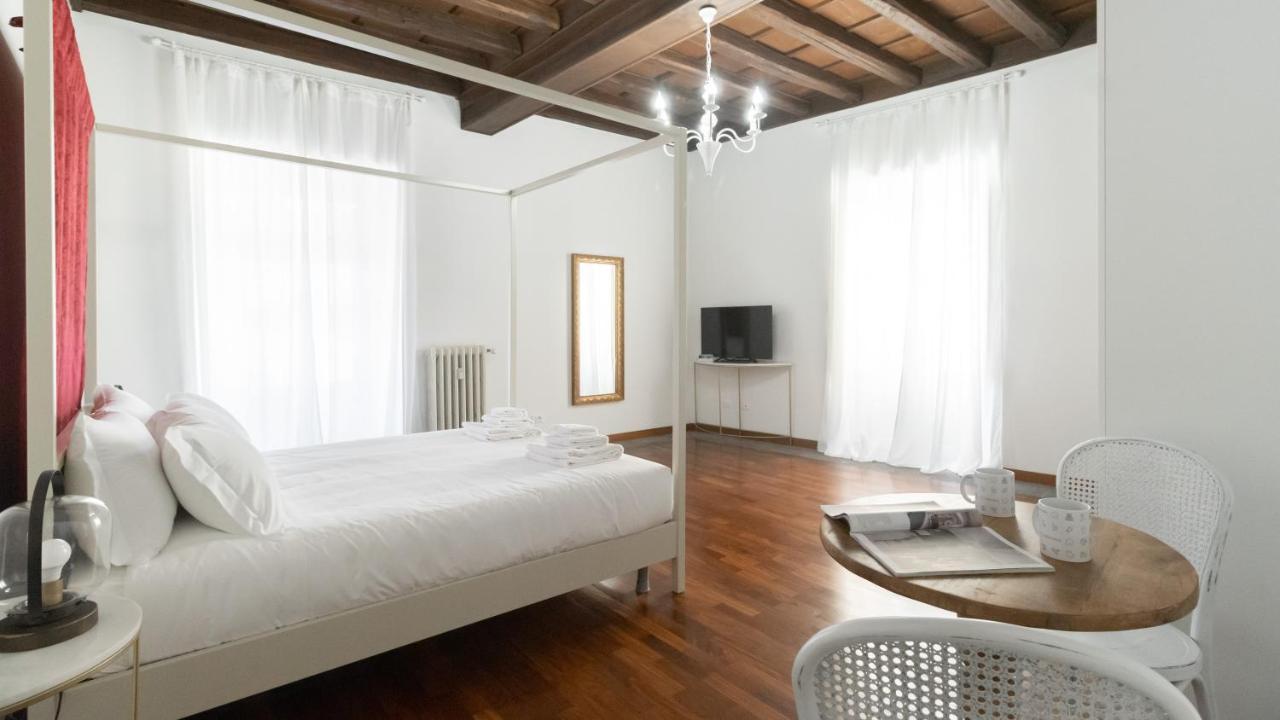 Italianway - Barberini Elegantia Apartments Roma Exterior foto