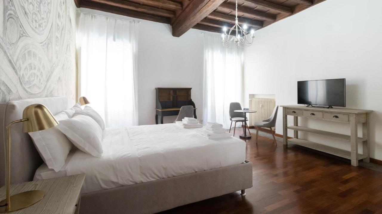 Italianway - Barberini Elegantia Apartments Roma Exterior foto