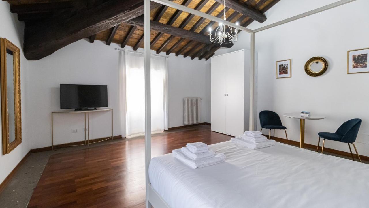 Italianway - Barberini Elegantia Apartments Roma Exterior foto